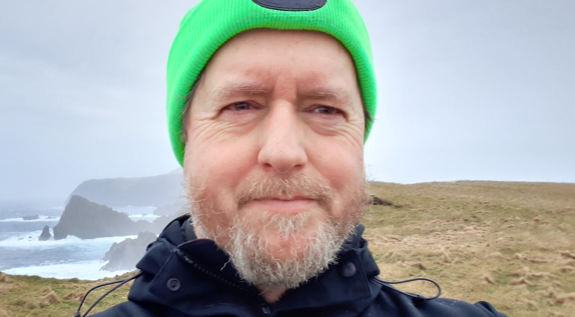 Dr Andrew Jennings