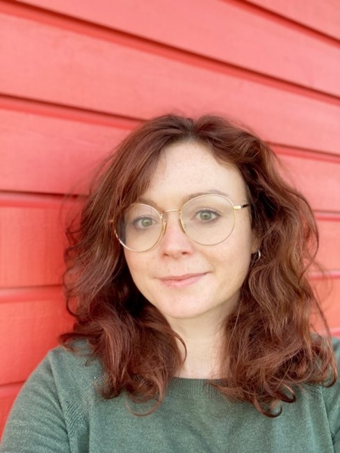 Dr Siún Carden
