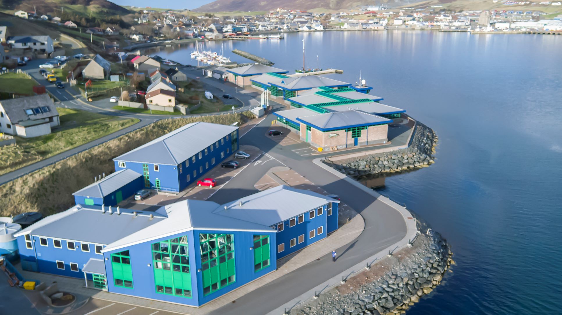 SPFA and Shetland UHI agree new strategic partnership to boost pelagic fish stock science