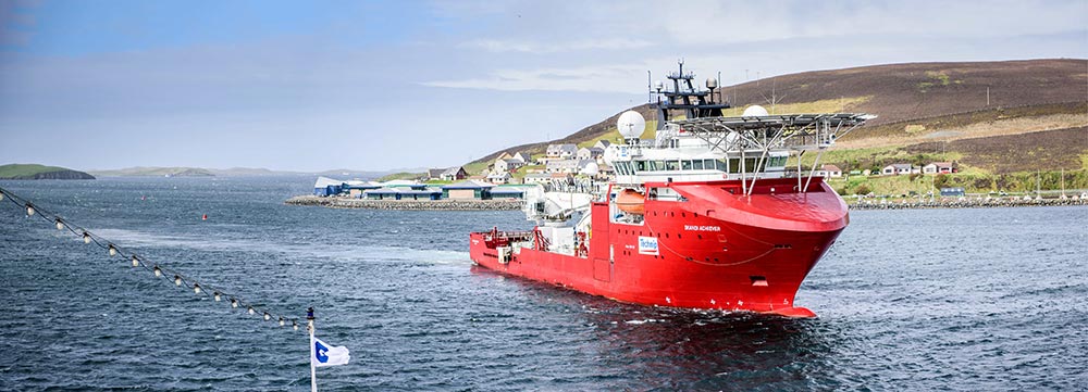 Oil and gas support vessel Oil and gas support vessel